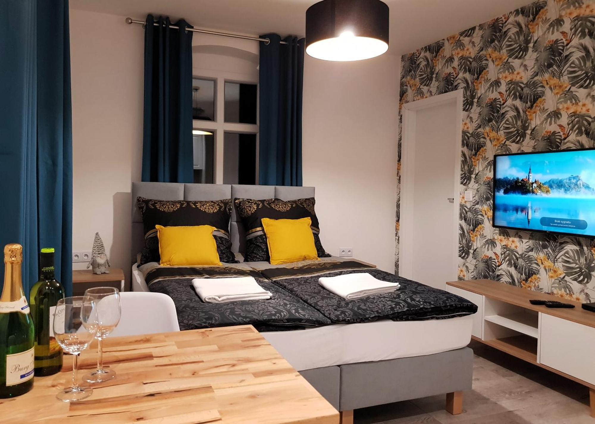 Apartament Przy Placu Piastowskim Jelenia Gora Exterior photo